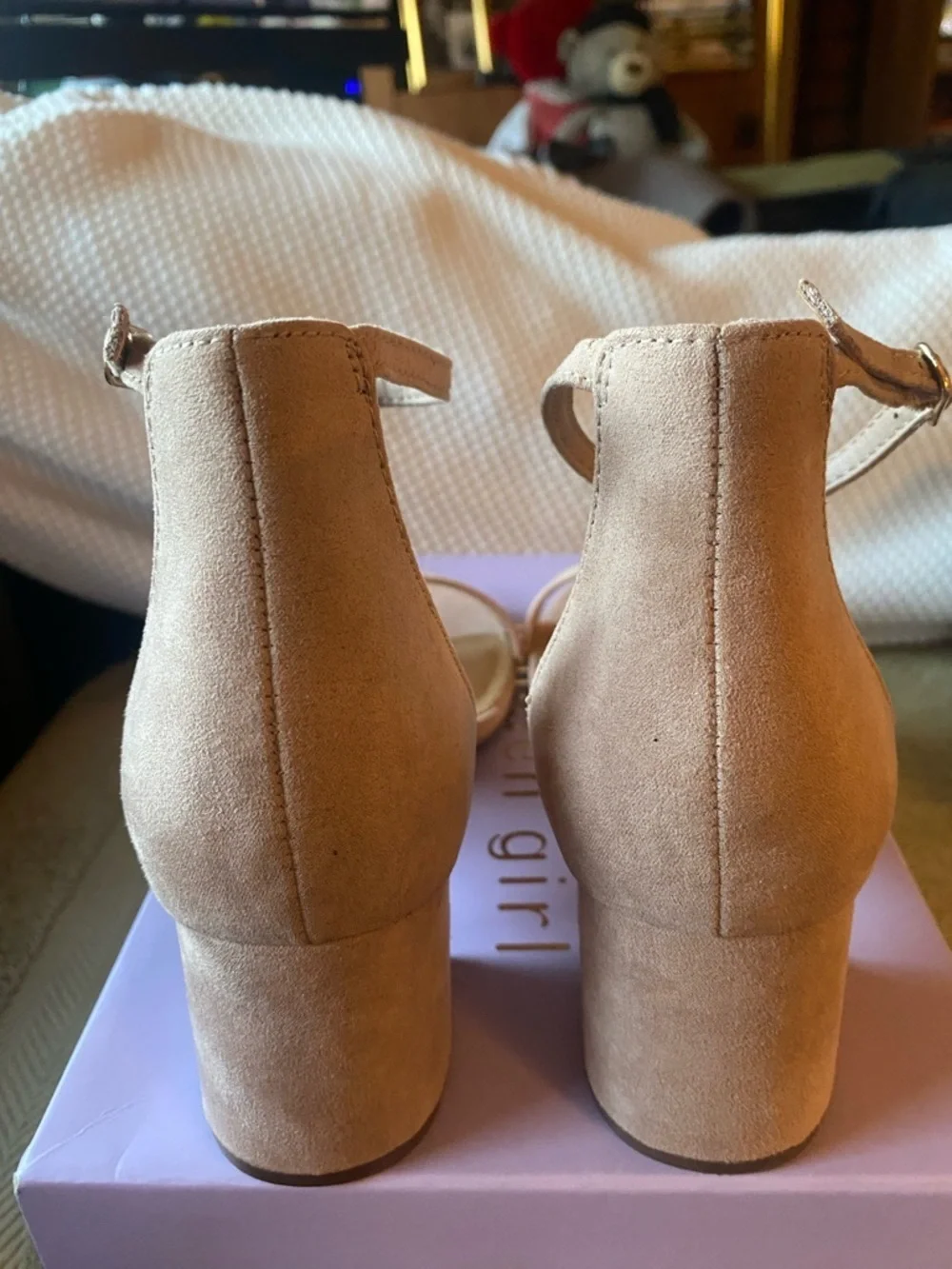 Madden Girl elegant beige